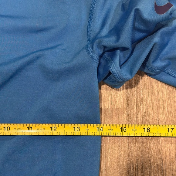Nike Dri-FIT Women’s Bright Blue Fitted Thermal Long Sleeve Small - Picture 11 of 11